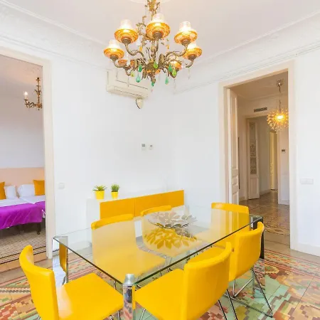Eix-dret-roger De Lluria-valencia By Interhome Appartement