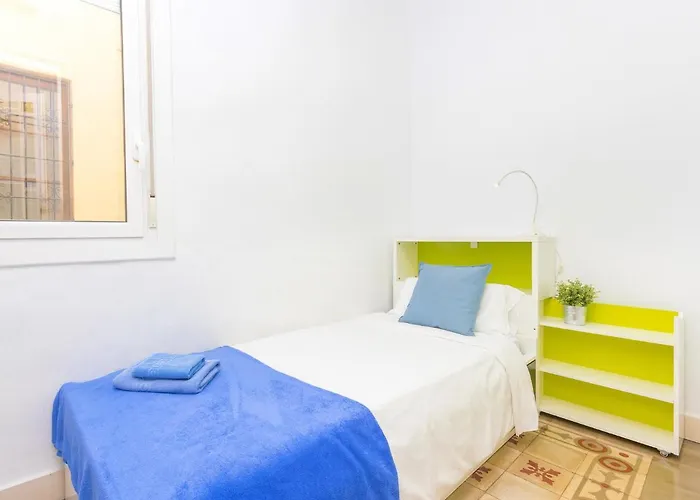 Eix-dret-roger De Lluria-valencia By Interhome * Barcelona