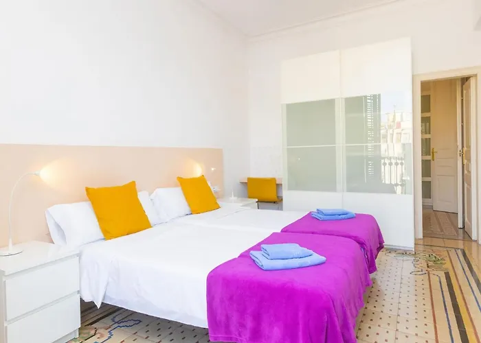 Eix-dret-roger De Lluria-valencia By Interhome * Barcelona