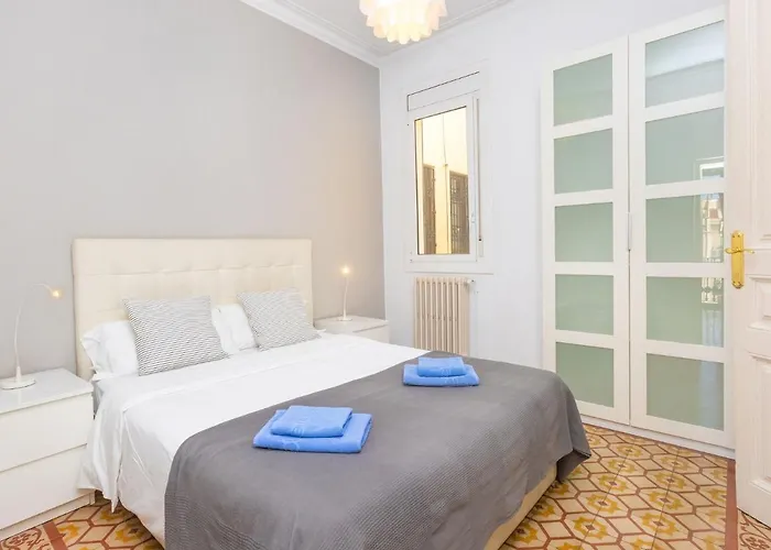 Eix-dret-roger De Lluria-valencia By Interhome Apartament *